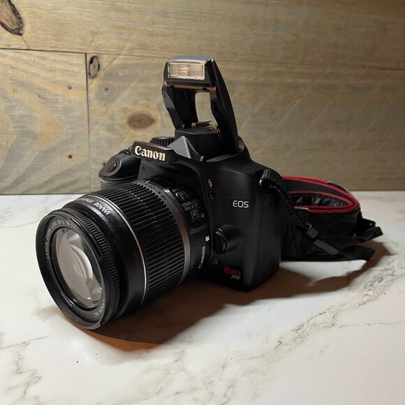 Canon EOS Rebel XS Digital Camera with EF-S 18-55mm Lens, Battery and Charger